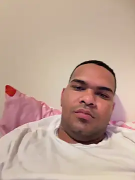 Snapshot of marhi32 chatting on October 7, 2025, 7:33 pm marhi32 online show from October 7, 2025, 7:33 pm