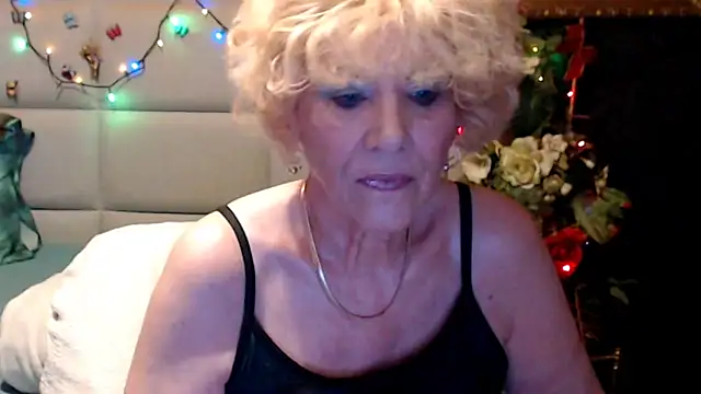HappyWomanOn online show from June 10, 2026, 9:52 am