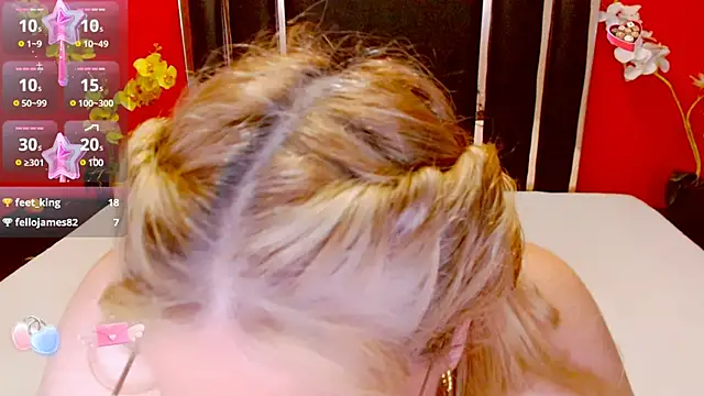 Nayla Garner online show from February 18, 2025, 9:42 pm