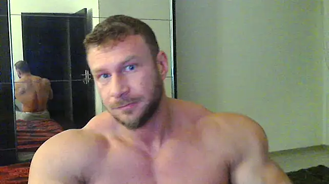 muscularkevin online show from December 21, 2024, 4:41 am