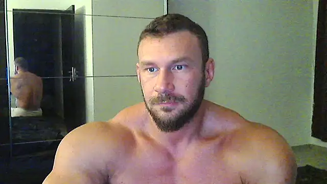 muscularkevin online show from September 12, 2025, 3:39 am
