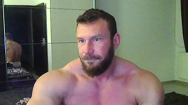 muscularkevin online show from April 6, 2026, 3:37 am
