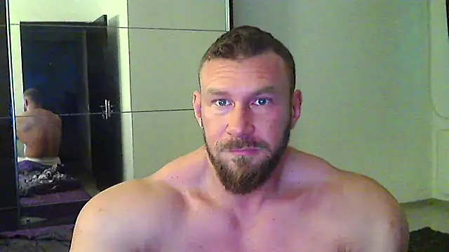 Snapshot of muscularkevin chatting on May 3, 2026, 3:45 am muscularkevin online show from May 3, 2026, 3:45 am