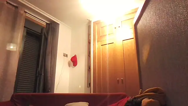 davigochi77bcn online show from December 4, 2024, 8:40 pm