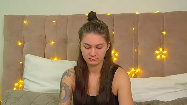 RachelSimpson online show from December 22, 2024, 6:26 pm