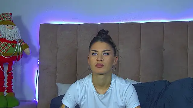 RachelSimpson online show from December 2, 2025, 6:25 pm