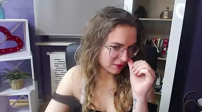 Zoey Erotic online show from January 27, 2025, 5:25 am