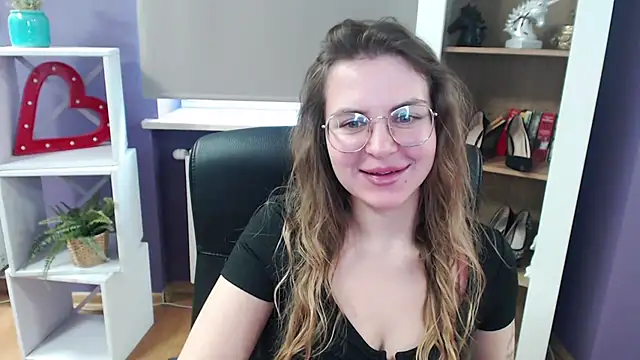 Zoey Erotic online show from March 5, 2025, 8:43 am