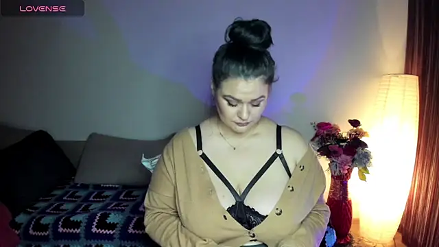 Laura sinner online show from March 16, 2025, 11:57 pm