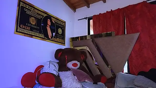 GiselReyes online show from April 20, 2026, 6:53 pm