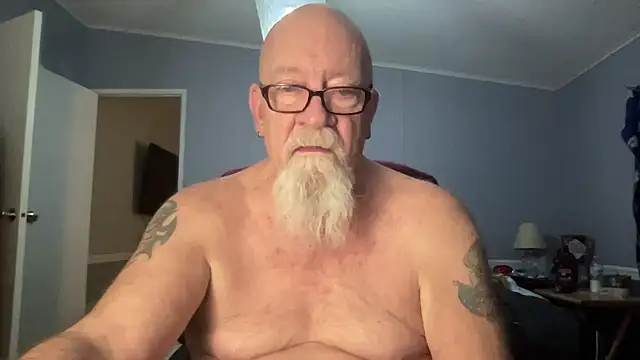 Snapshot of kcbace61760 chatting on February 13, 2026, 3:24 am kcbace61760 online show from February 13, 2026, 3:24 am