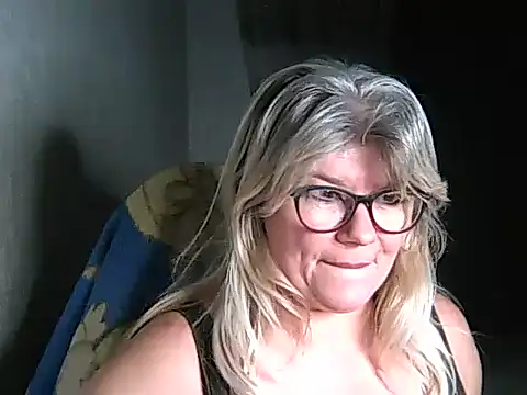 Diana 49 online show from December 3, 2025, 6:32 am