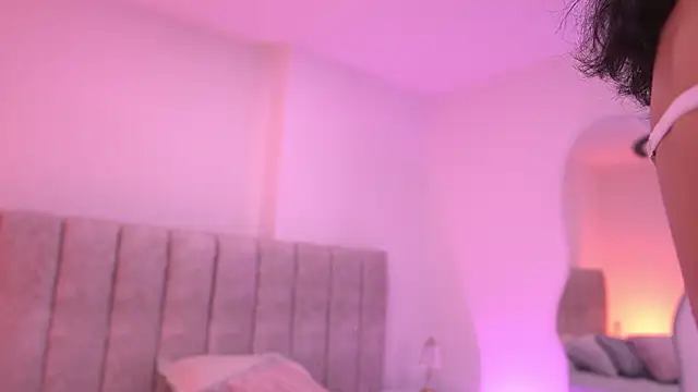 Snapshot of violeta_aroca chatting on January 14, 2026, 3:12 am violeta aroca online show from January 14, 2026, 3:12 am