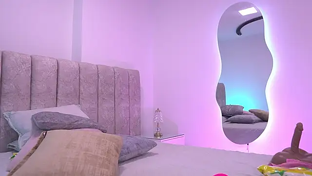 Snapshot of violeta_aroca chatting on January 15, 2026, 3:11 am violeta aroca online show from January 15, 2026, 3:11 am