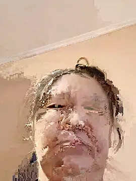 Zulfiya Bruce online show from December 15, 2025, 4:17 am