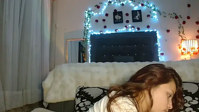 3littleschoolteens online show from February 15, 2026, 1:24 am