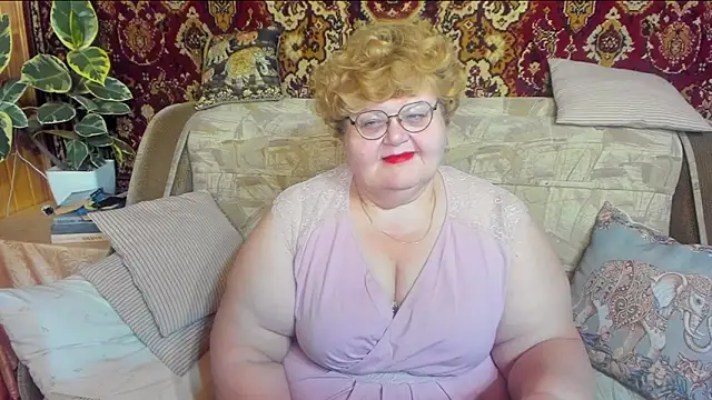  big love  online show from October 8, 2025, 8:28 pm