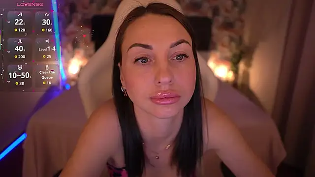 Snapshot of KristiiMax chatting on November 18, 2025, 10:31 am KristiiMax online show from November 18, 2025, 10:31 am