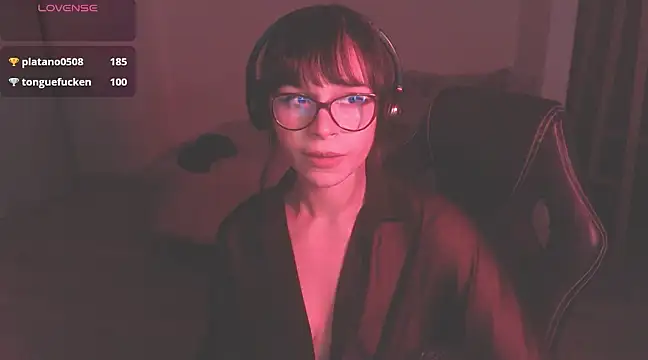 Snapshot of modjo_ chatting on December 24, 2024, 11:17 am modjo  online show from December 24, 2024, 11:17 am