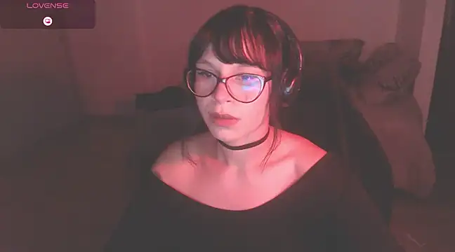 Snapshot of modjo_ chatting on February 6, 2025, 2:22 am modjo  online show from February 6, 2025, 2:22 am