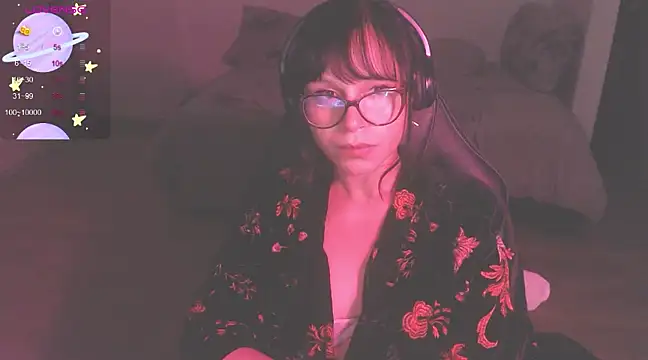 Snapshot of modjo_ chatting on February 21, 2025, 7:01 am modjo  online show from February 21, 2025, 7:01 am