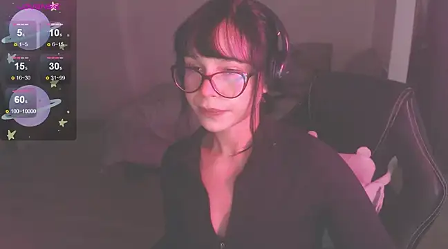 Snapshot of modjo_ chatting on March 4, 2025, 2:42 pm modjo  online show from March 4, 2025, 2:42 pm