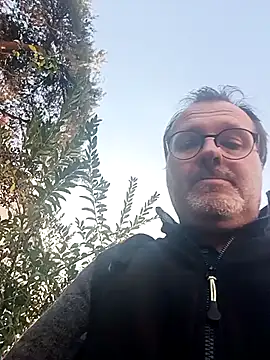 mike9473 online show from October 10, 2025, 4:17 pm