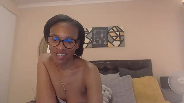 Creamyass22 online show from February 25, 2025, 3:05 pm