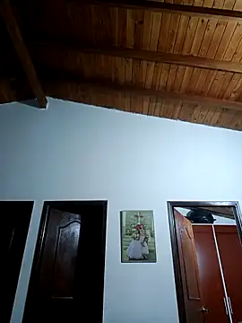 LunaZambrano online show from February 7, 2026, 2:59 am