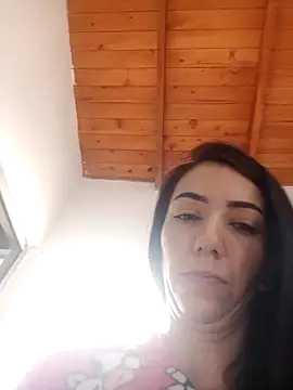 LunaZambrano online show from March 27, 2026, 2:39 pm