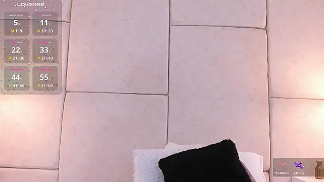 aisha vs online show from January 16, 2025, 12:20 pm