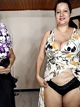 keilymadam online show from September 10, 2025, 12:27 pm