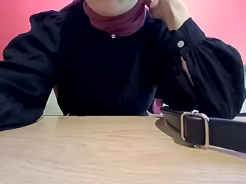 Snapshot of sutgibihatun chatting on November 6, 2025, 8:04 am sutgibihatun online show from November 6, 2025, 8:04 am