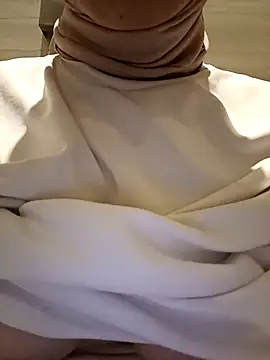 Snapshot of sutgibihatun chatting on November 17, 2025, 8:20 am sutgibihatun online show from November 17, 2025, 8:20 am