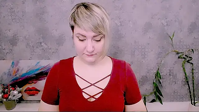 Djullia online show from December 18, 2025, 6:19 am