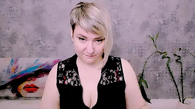 Djullia online show from June 11, 2026, 6:00 am