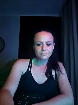 MrsBunnyBum online show from April 7, 2026, 5:35 pm