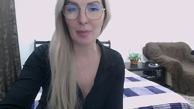 sensualEmilia online show from March 22, 2025, 7:31 pm