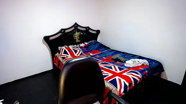 Snapshot of Deiby_casas chatting on December 21, 2024, 4:09 am Deiby casas online show from December 21, 2024, 4:09 am