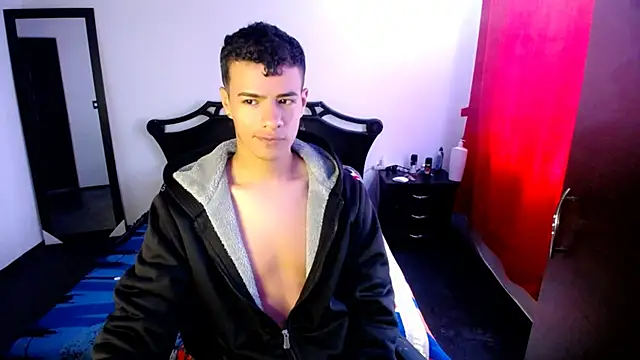 Snapshot of Deiby_casas chatting on February 25, 2025, 11:41 am Deiby casas online show from February 25, 2025, 11:41 am