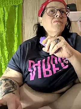 Snapshot of davisdesires@xh chatting on January 7, 2025, 6:24 pm davisdesiresxh online show from January 7, 2025, 6:24 pm