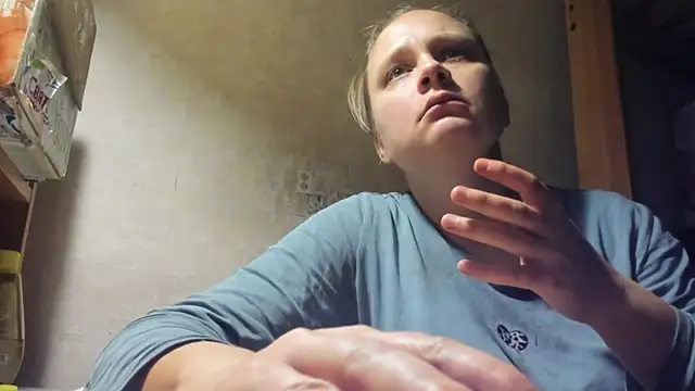 Snapshot of FrumCake chatting on March 11, 2025, 11:04 pm FrumCake online show from March 11, 2025, 11:04 pm