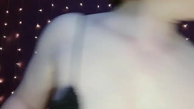 L1saAl1sa online show from April 3, 2026, 4:54 am