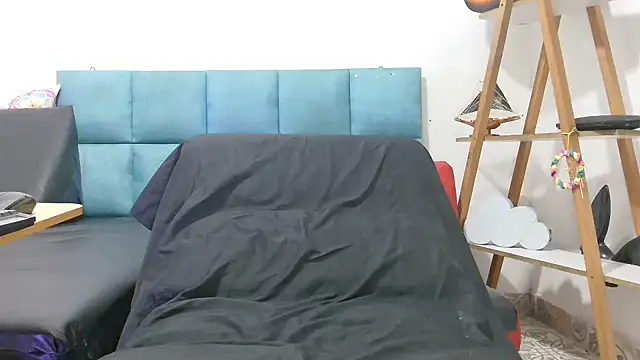 chirlleyy online show from March 15, 2026, 8:04 pm