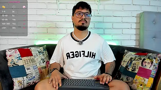 DaviidEvans  online show from November 27, 2025, 11:34 am