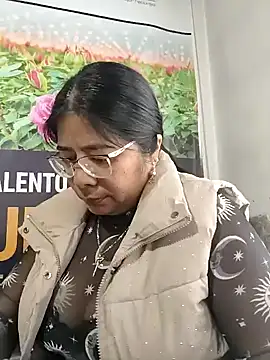 Snapshot of __valentina18 chatting on February 26, 2026, 12:59 pm valentina18 online show from February 26, 2026, 12:59 pm