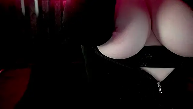 Tinker Belll online show from December 4, 2025, 8:06 pm