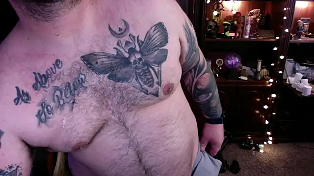 Snapshot of BeardedBear999 chatting on January 20, 2025, 7:46 pm BeardedBear999 online show from January 20, 2025, 7:46 pm