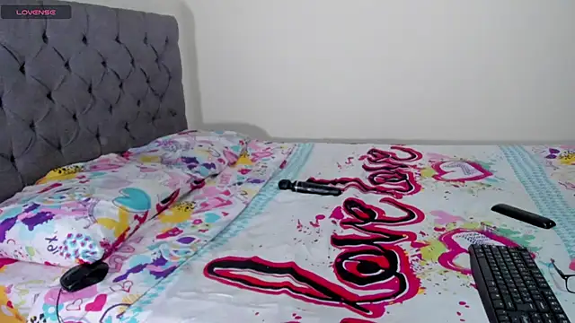 ashantib19 online show from February 24, 2026, 2:37 pm