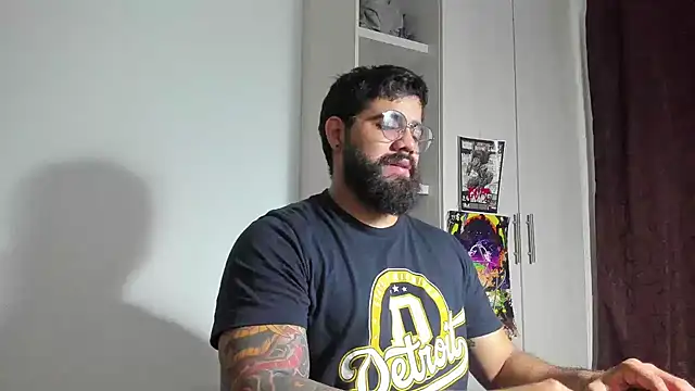 Snapshot of _Coddygold_ chatting on May 3, 2026, 12:44 pm Coddygold online show from May 3, 2026, 12:44 pm